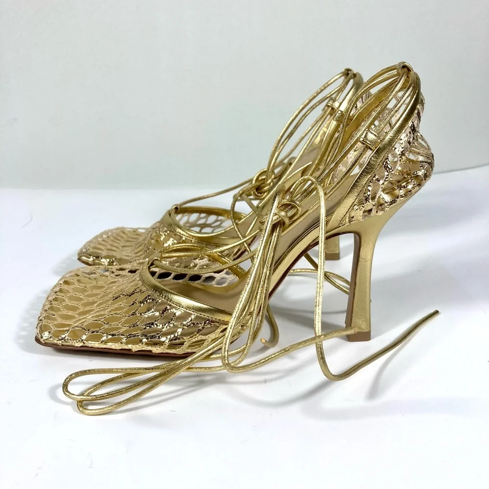 Bottega Veneta Stretch Ankle Wrap Square Toe Sandal Gold 36EU 6 651388V1BT1 NEW
